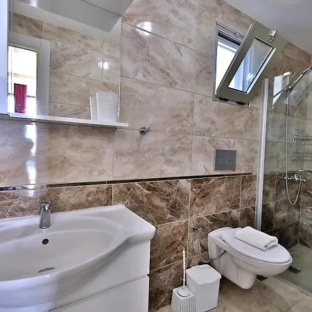 וילה İslamlar 2 Bedroom Secluded With Private Pool Hot Tub *