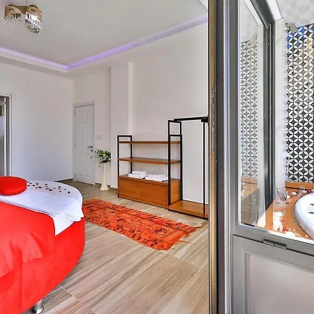 İslamlar 2 Bedroom Secluded With Private Pool Hot Tub Vila