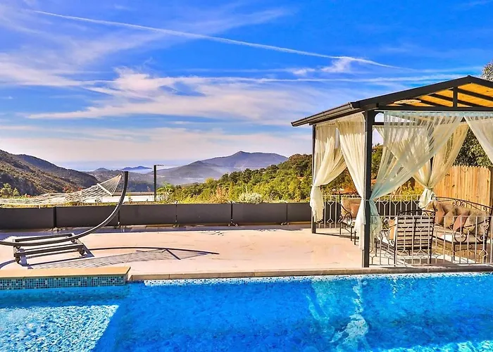 别墅 İslamlar 2 Bedroom Secluded With Private Pool Hot Tub