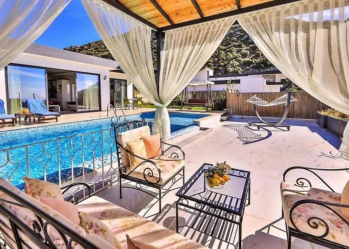 İslamlar 2 Bedroom Secluded With Private Pool Hot Tub *