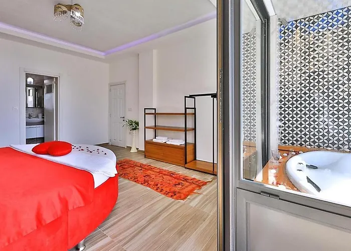 İslamlar 2 Bedroom Secluded With Private Pool Hot Tub 别墅