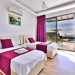 İslamlar 2 Bedroom Secluded With Private Pool Hot Tub Villa